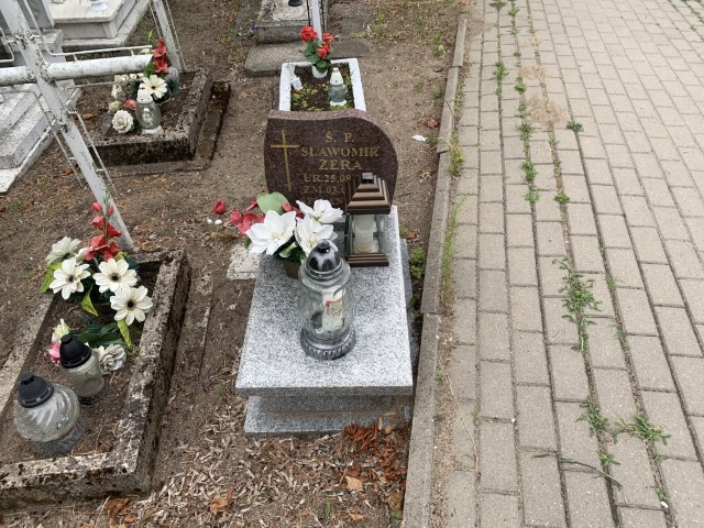 Grób Sławomir Zera