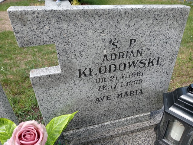 Adrian Kłodowski 1981 Pasym - Grobonet - Wyszukiwarka osób pochowanych