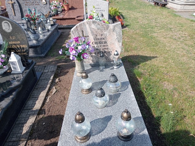 Grób Leszek Chudzik